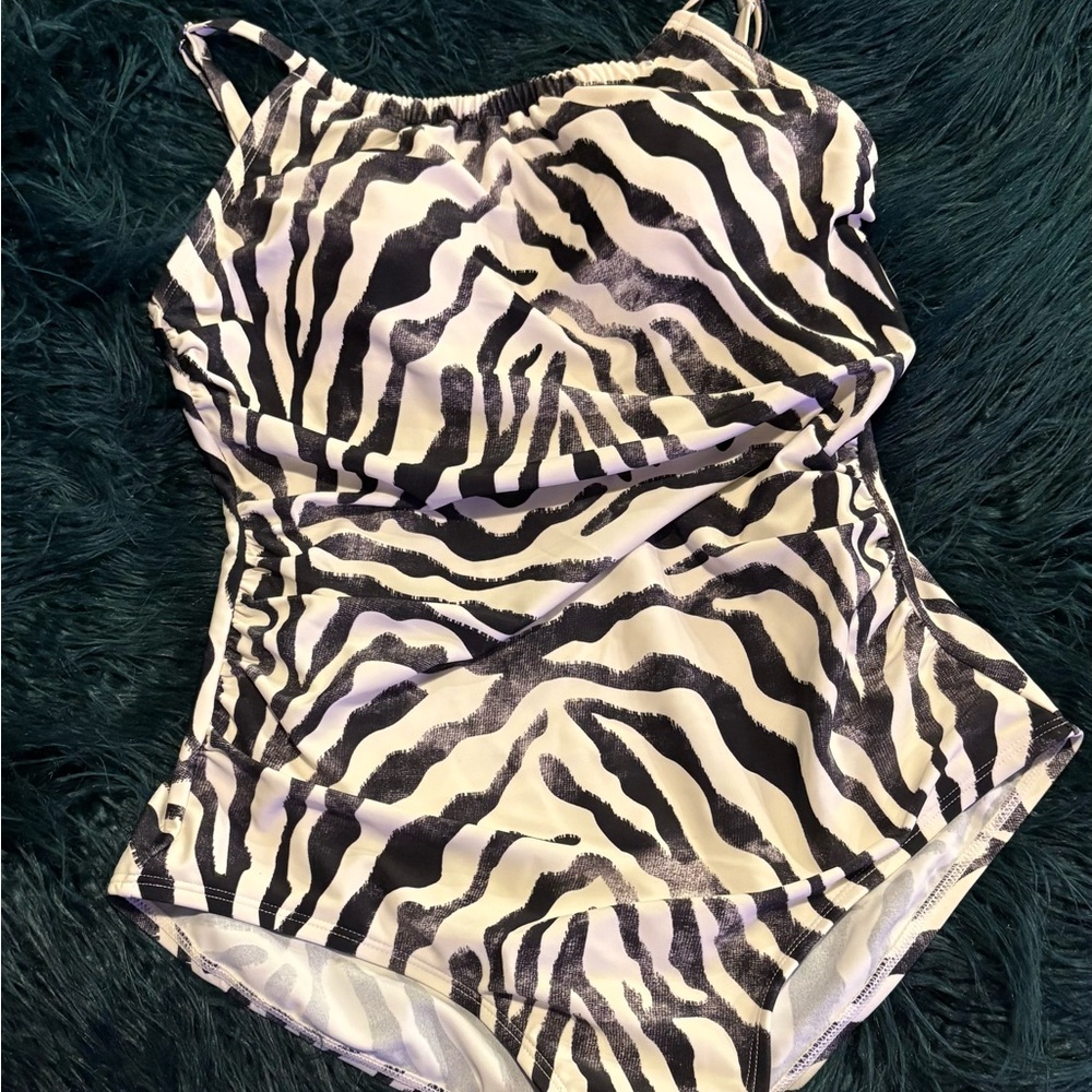 Jantzen Monochrome Swimwear